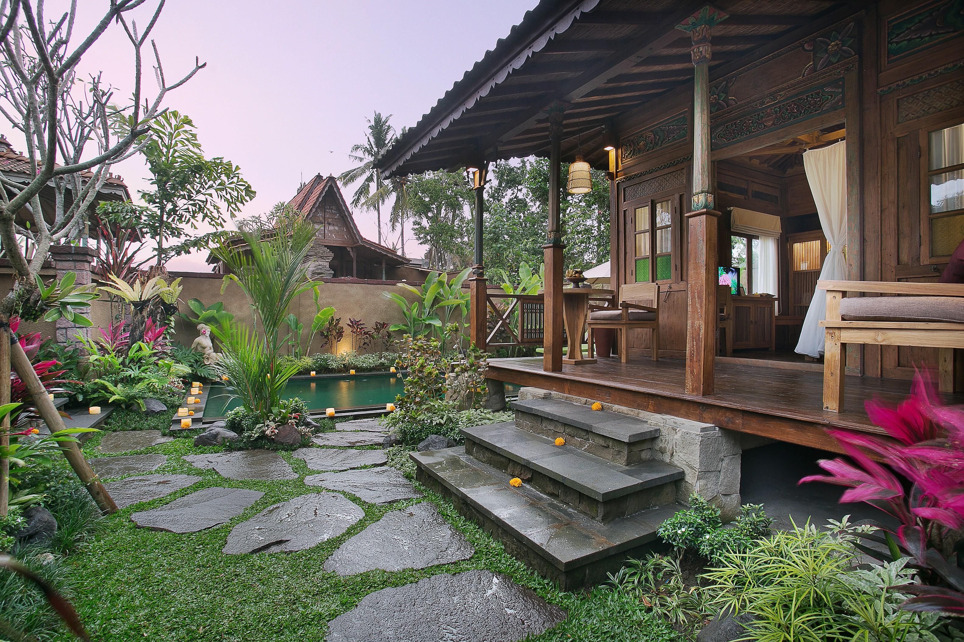 Pramana Watu Kurung Hotel Ubud Exterior foto A villa in Bali