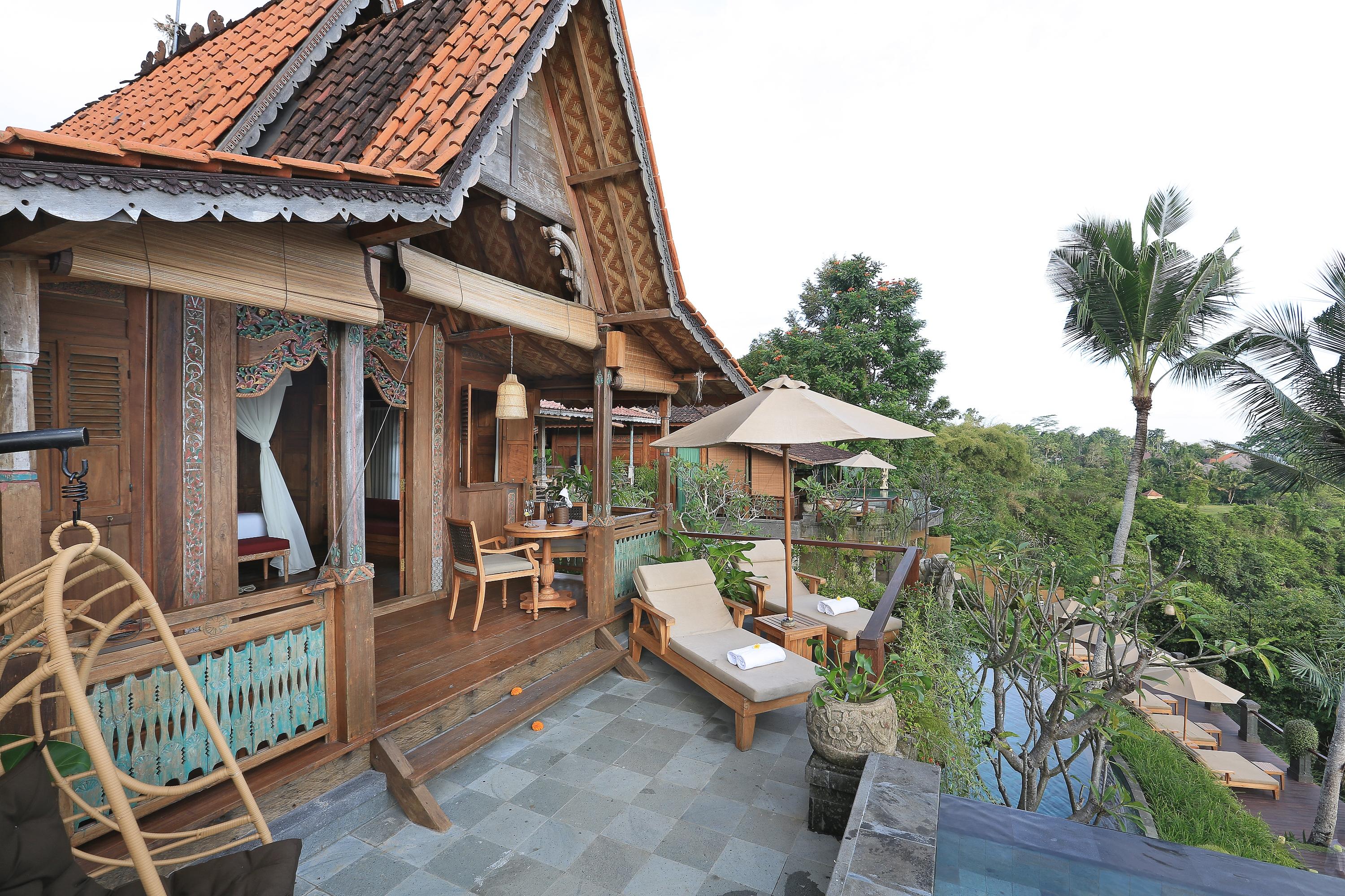 Pramana Watu Kurung Hotel Ubud Exterior foto A villa at the resort