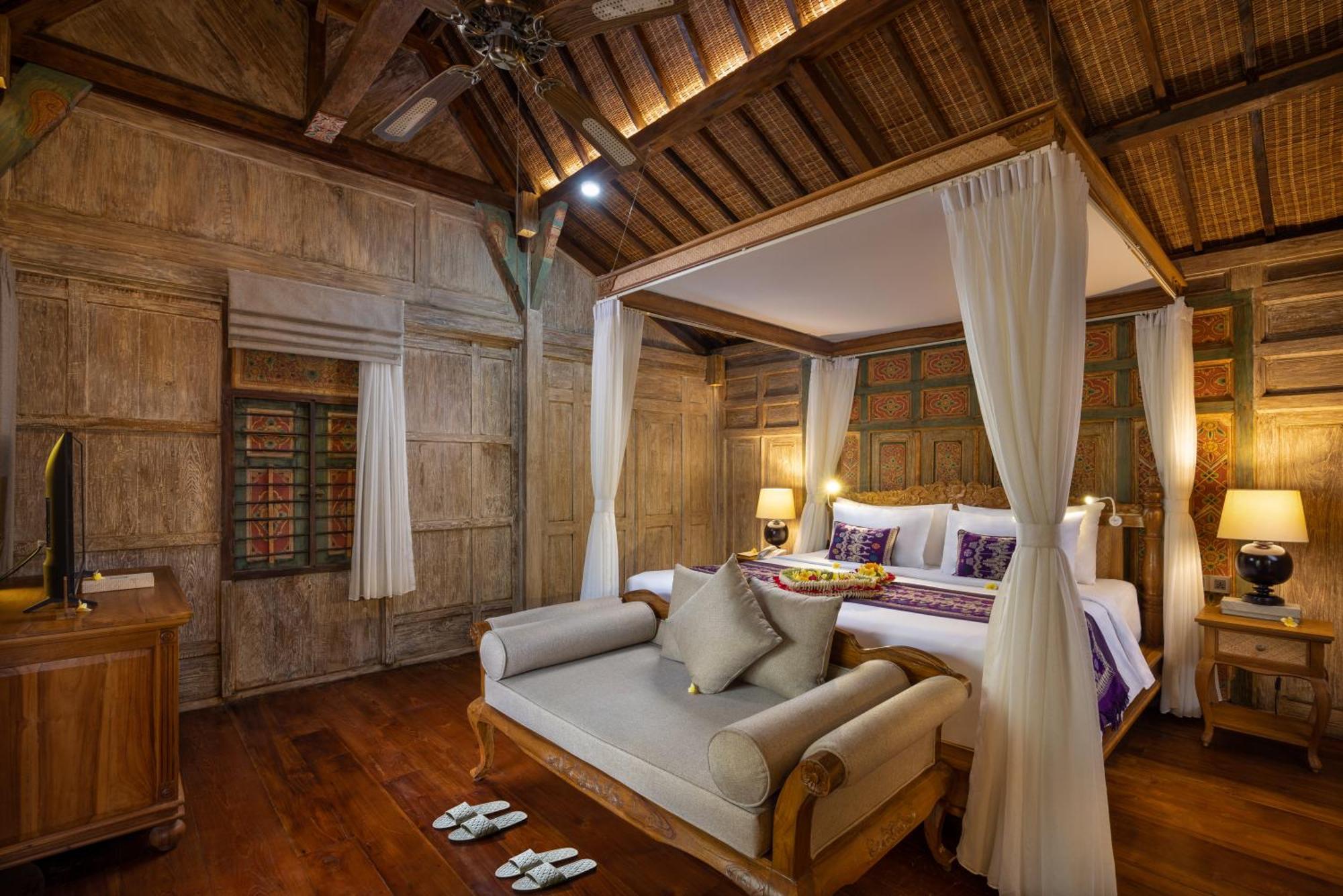 Pramana Watu Kurung Hotel Ubud Exterior foto A bedroom at the resort