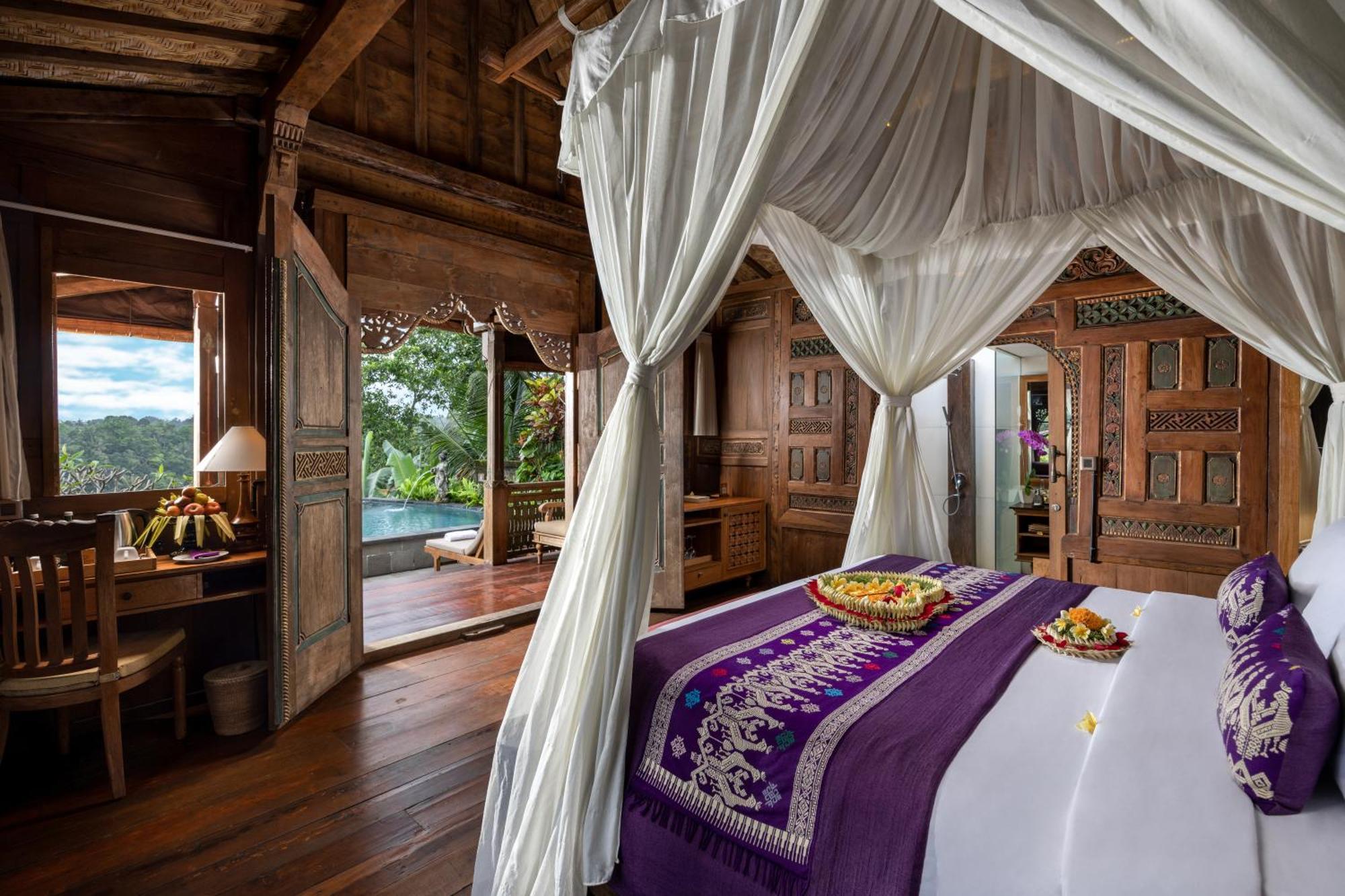 Pramana Watu Kurung Hotel Ubud Exterior foto A bedroom at the resort