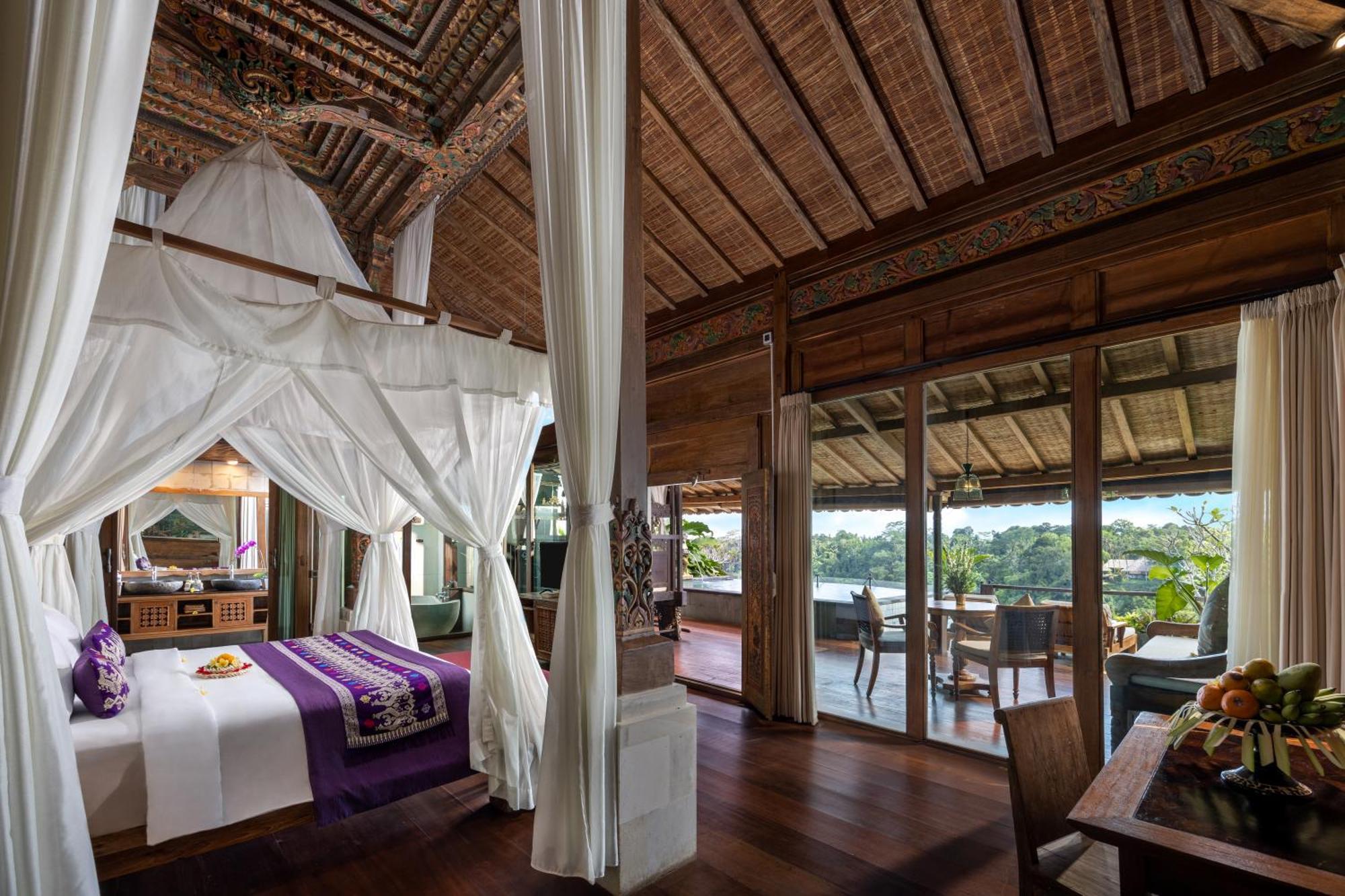 Pramana Watu Kurung Hotel Ubud Exterior foto A bedroom at the resort