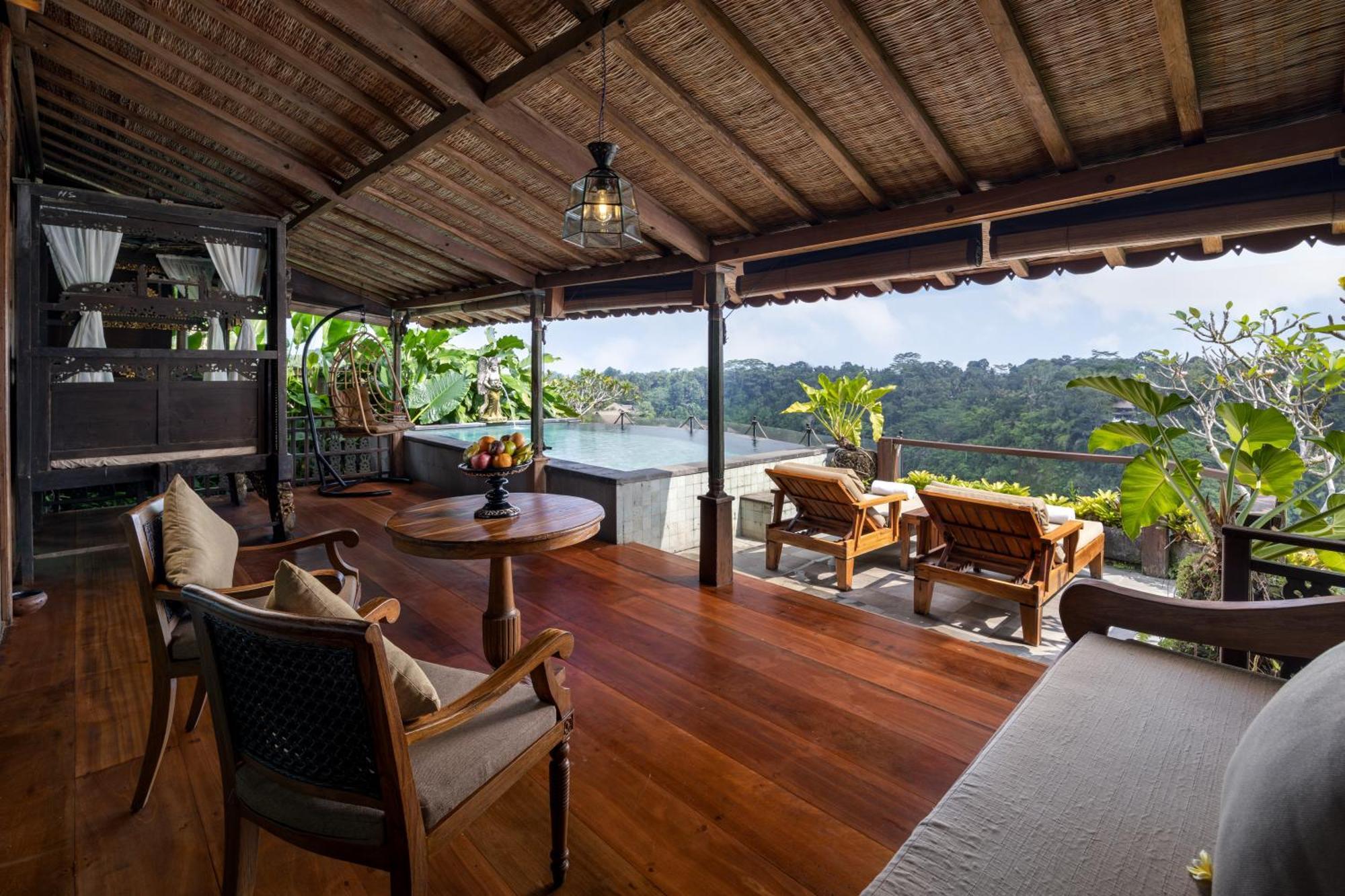Pramana Watu Kurung Hotel Ubud Exterior foto The interior of a villa at the resort