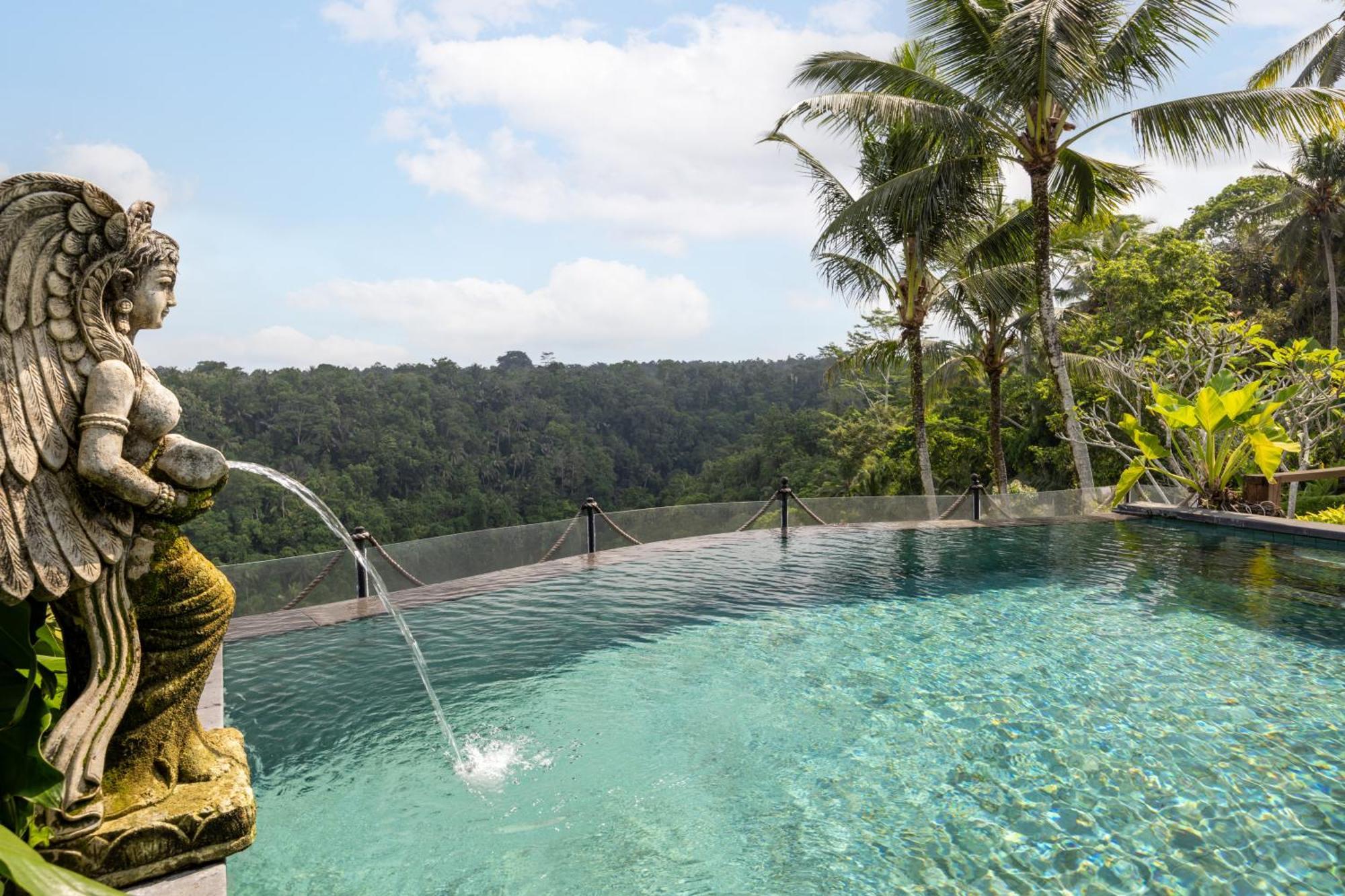 Pramana Watu Kurung Hotel Ubud Exterior foto Infinity pool at the resort